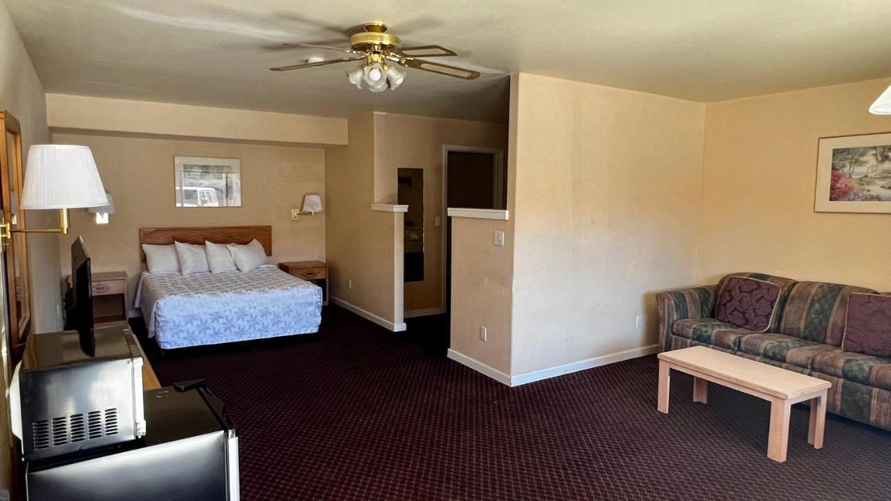 Rodeway Inn Winnemucca Exterior photo