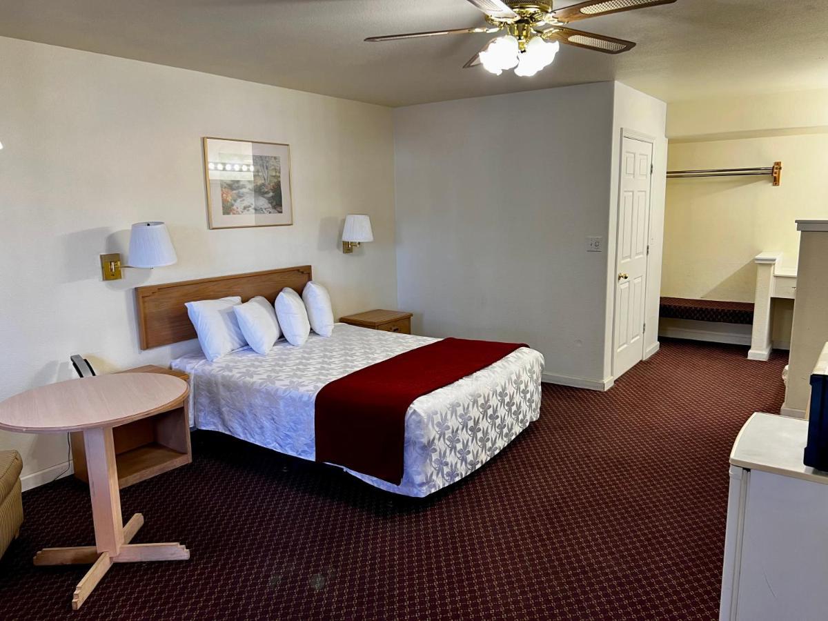 Rodeway Inn Winnemucca Exterior photo