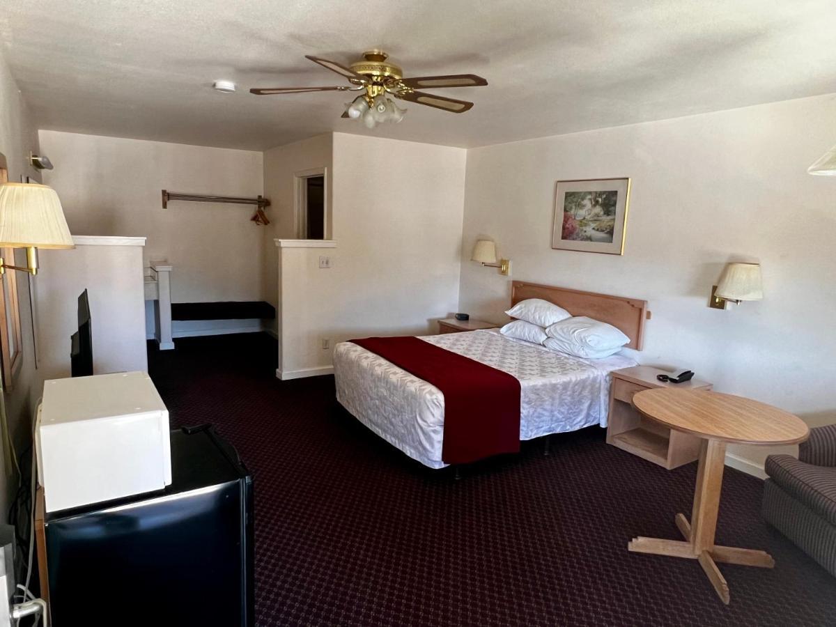 Rodeway Inn Winnemucca Exterior photo